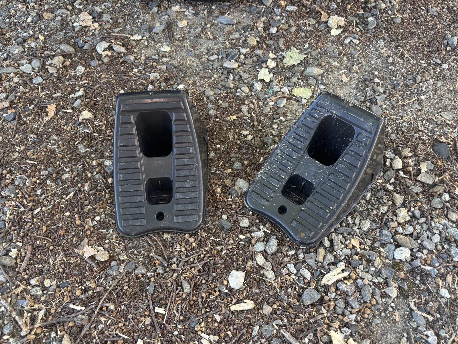 Lot de 2 cales de roue